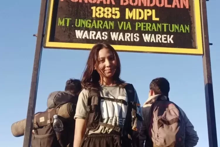 Kisah Naomi Daviola Siswi SMK yang Tersesat Selama 2 Hari di Gunung Slamet dan Bertahan Hingga Ditemukan Tim SAR.pacificmusicworks (1)